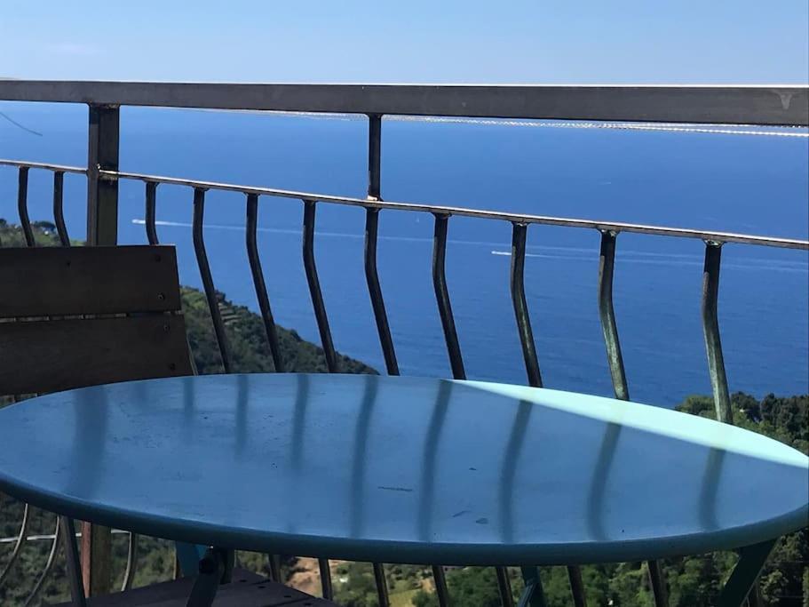 Вилла La Finestra Sul Mare A Drignana Вернацца Экстерьер фото